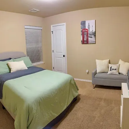 Cheerful 3 Bdrm Space, 2 Bath!. You Gotta Love It! Oklahoma City Exterior foto