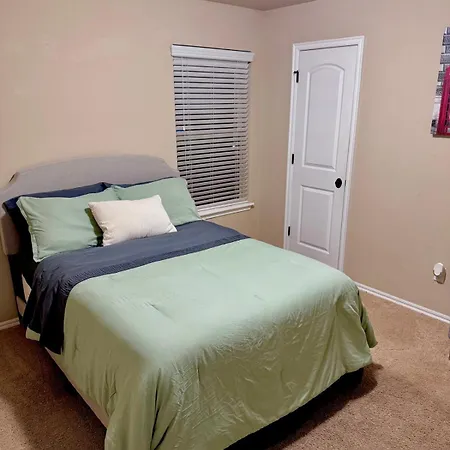 Cheerful 3 Bdrm Space, 2 Bath!. You Gotta Love It! Oklahoma City Exterior foto